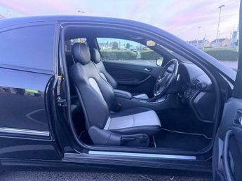 Mercedes-Benz Captiva 1.8 CLC180K Sport Coupe 3dr Petrol Auto Euro 4 (143 ps)