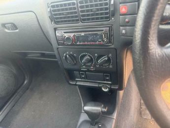 Volkswagen Polo 1.4 L 5dr