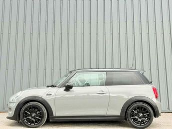 MINI Hatch 1.5 Cooper Classic Steptronic Euro 6 (s/s) 3dr