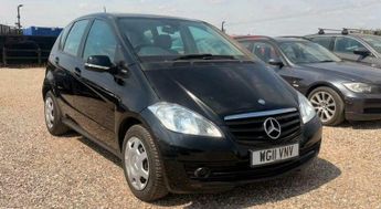 Mercedes A Class 1.5 A160 BlueEfficiency Classic SE 5dr