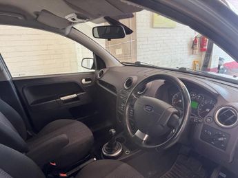 Ford Fusion FUSION +