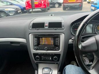 Skoda Octavia 2.0 TDI Elegance DSG Euro 5 5dr