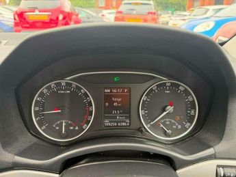 Skoda Octavia 2.0 TDI Elegance DSG Euro 5 5dr