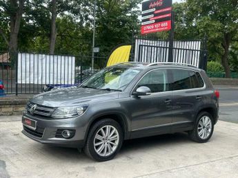 Volkswagen Tiguan 2.0 TDI BlueMotion Tech SE 4WD Euro 5 (s/s) 5dr