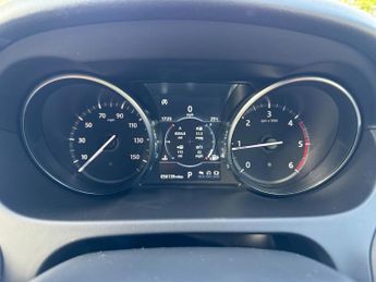 Land Rover Discovery Sport TD4 HSE BLACK