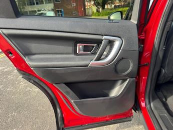 Land Rover Discovery Sport TD4 HSE BLACK