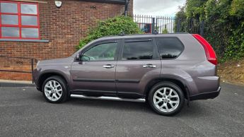 Nissan X-Trail 2.0 dCi Tekna SUV 5dr Diesel Auto 4WD Euro 5 (AVM) (150 ps)