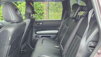 Nissan X-Trail 2.0 dCi Tekna SUV 5dr Diesel Auto 4WD Euro 5 (AVM) (150 ps)
