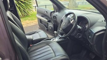 Nissan X-Trail 2.0 dCi Tekna SUV 5dr Diesel Auto 4WD Euro 5 (AVM) (150 ps)
