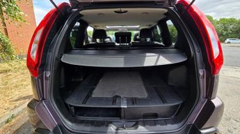 Nissan X-Trail 2.0 dCi Tekna SUV 5dr Diesel Auto 4WD Euro 5 (AVM) (150 ps)