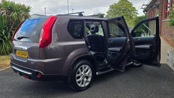 Nissan X-Trail 2.0 dCi Tekna SUV 5dr Diesel Auto 4WD Euro 5 (AVM) (150 ps)