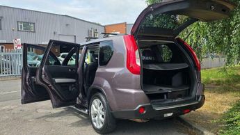 Nissan X-Trail 2.0 dCi Tekna SUV 5dr Diesel Auto 4WD Euro 5 (AVM) (150 ps)