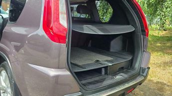 Nissan X-Trail 2.0 dCi Tekna SUV 5dr Diesel Auto 4WD Euro 5 (AVM) (150 ps)
