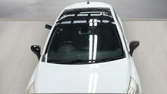 Renault Clio 1.5 dCi Dynamique MediaNav Euro 5 (s/s) 5dr