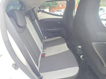 Toyota AYGO 1.0 VVT-i x-press x-shift Euro 6 5dr