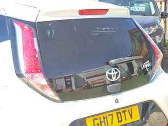 Toyota AYGO 1.0 VVT-i x-press x-shift Euro 6 5dr