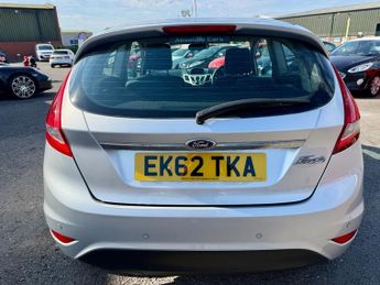 Ford Fiesta ZETEC CAMBELT+P/SENS+FSH+TWO KEYS