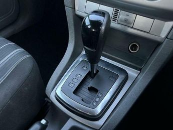 Ford Focus 1.6 Style 5dr