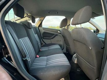 Ford Focus 1.6 Style 5dr