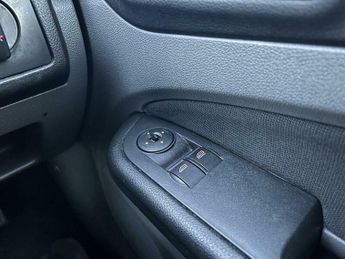 Ford Focus 1.6 Style 5dr