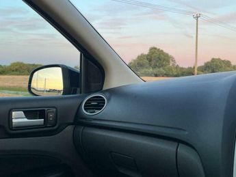 Ford Focus 1.6 Style 5dr