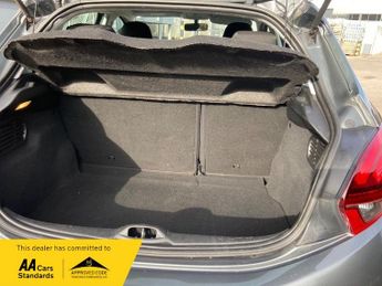 Peugeot 208 BLUE HDI 1.6 ACTIVE 5Dr