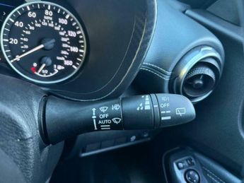 Nissan Juke 1.0 DIG-T N-Connecta DCT Auto Euro 6 (s/s) 5dr