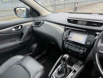 Nissan Qashqai 1.2 DIG-T Tekna XTRON Euro 6 (s/s) 5dr