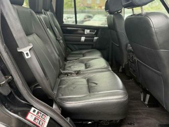 Land Rover Discovery 3.0 SD V6 HSE Luxury Auto 4WD Euro 5 (s/s) 5dr