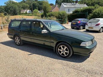Volvo V70 2.4 Classic 5dr