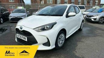 Toyota Yaris 1.5 VVT-hybrid-CVT Euro 6 low mile