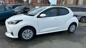 Toyota Yaris 1.5 VVT-hybrid-CVT Euro 6 low mile