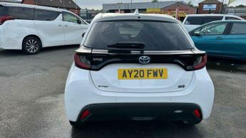 Toyota Yaris 1.5 VVT-hybrid-CVT Euro 6 low mile