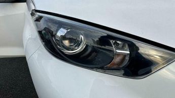 Toyota Yaris 1.5 VVT-hybrid-CVT Euro 6 low mile