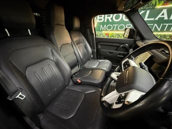 Land Rover Defender HARD TOP S [EXTENDED LR WARRANTY UNTIL FEB 2028, 4X SERVICES & H