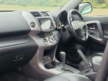 Toyota RAV4 2.0 XT5 4WD 5dr