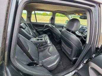 Toyota RAV4 2.0 XT5 4WD 5dr