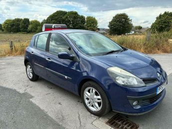 Renault Clio 1.2 TCe 16v Dynamique 5dr