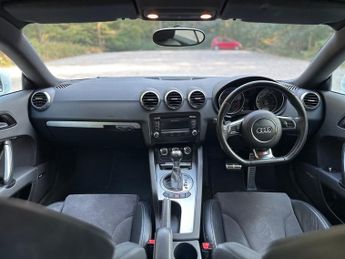 Audi TT TFSI S LINE