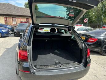 BMW 5 SERIES 2.0 520d Luxury Touring Auto Euro 6 (s/s) 5dr
