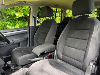 Volkswagen Touran 1.4 TSI SE MPV 5dr Petrol DSG Euro 5 (140 ps)