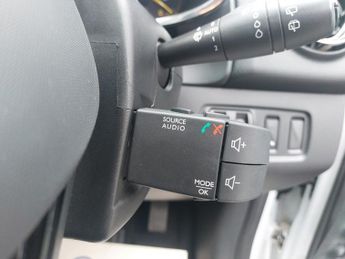Renault Clio DYNAMIQUE S MEDIANAV DCI