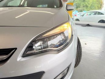 Vauxhall Astra 1.7 CDTi ecoFLEX SRi Euro 5 (s/s) 5dr