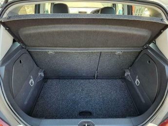 Vauxhall Corsa 1.4i 16v Design 5dr (a/c)