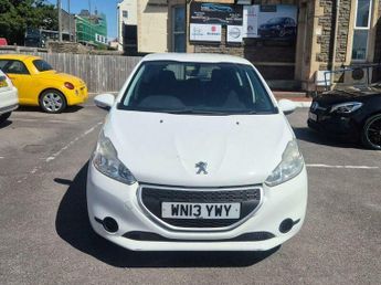 Peugeot 208 1.2 VTi Access+ Euro 5 5dr