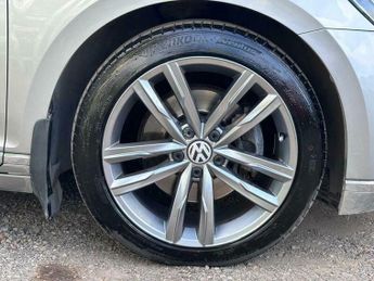 Volkswagen Passat 2.0 TDI BlueMotion Tech GT DSG Euro 6 (s/s) 4dr