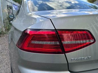 Volkswagen Passat 2.0 TDI BlueMotion Tech GT DSG Euro 6 (s/s) 4dr