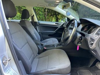 Volkswagen Golf MATCH TDI BLUEMOTION TECHNOLOGY DSG