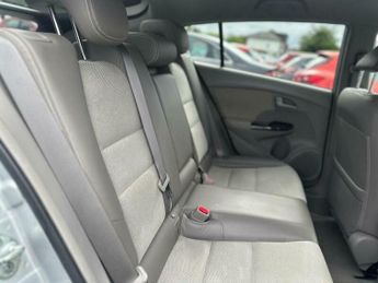 Honda Insight 1.3h IMA HS CVT Euro 5 5dr