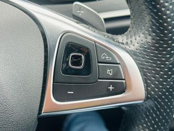 Mercedes E Class E 220 D AMG LINE PREMIUM PLUS